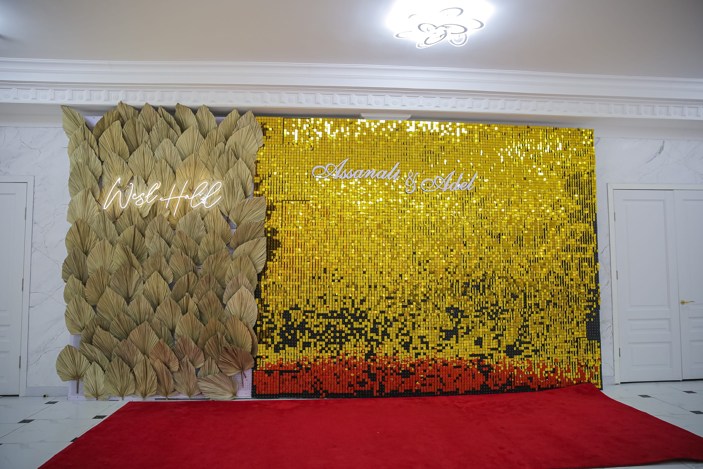 WEST HALL - Большой зал