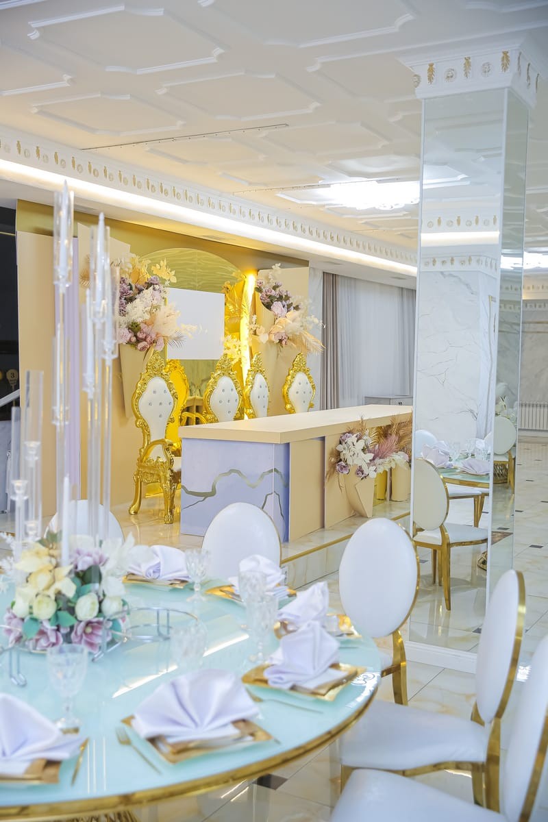 WEST HALL - Малый зал