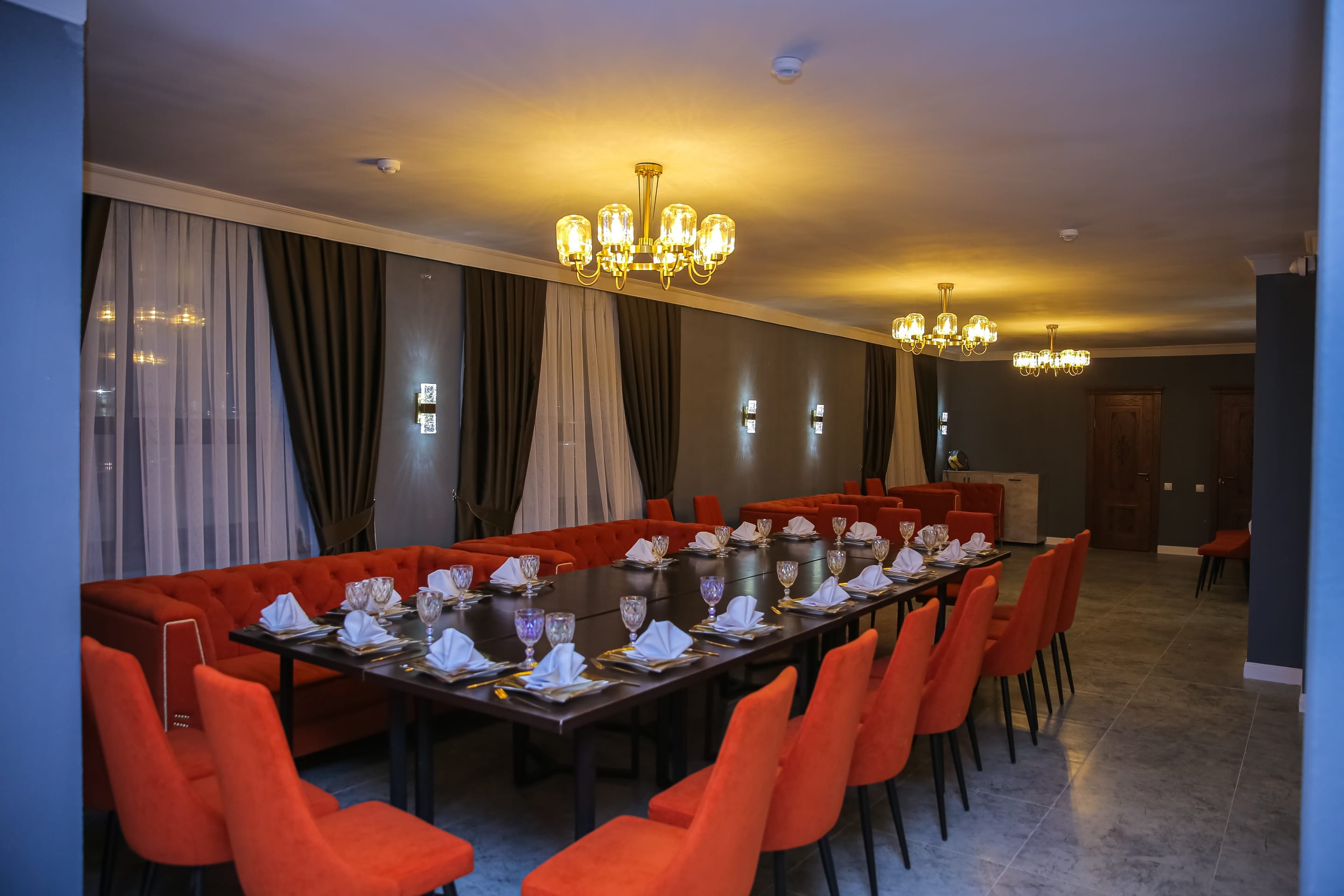 WEST HALL - VIP караоке